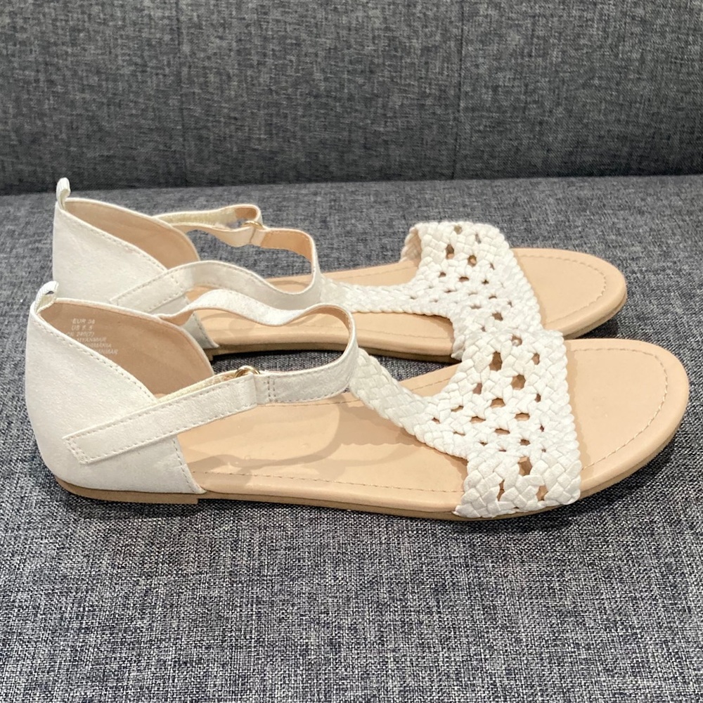 H&M Pretty White Sandals - Picture 3 of 8